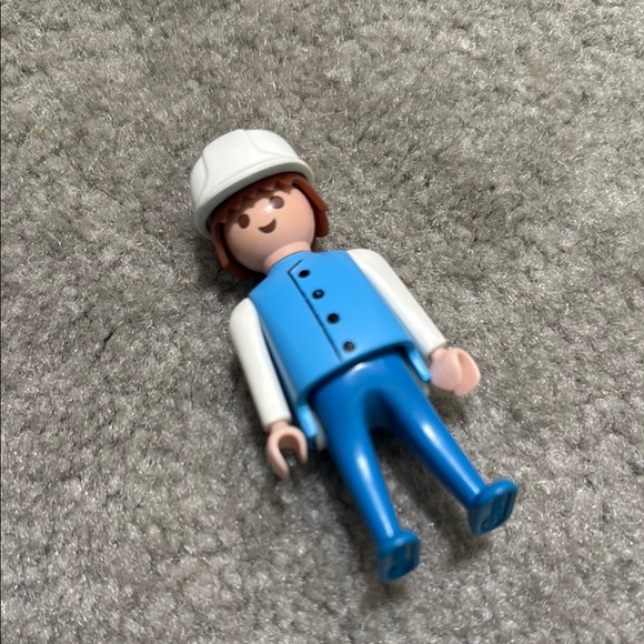 Join the $5 Clear My Closet Sale construction worker , likely Playmobil 3745 - Picture 1 of 5